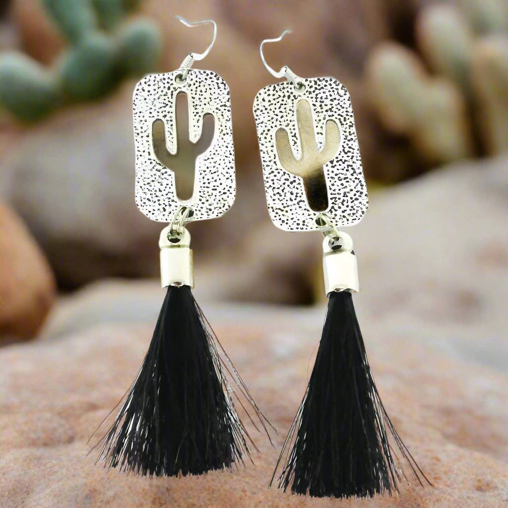 NP-W 104* Desert Moon Necklace