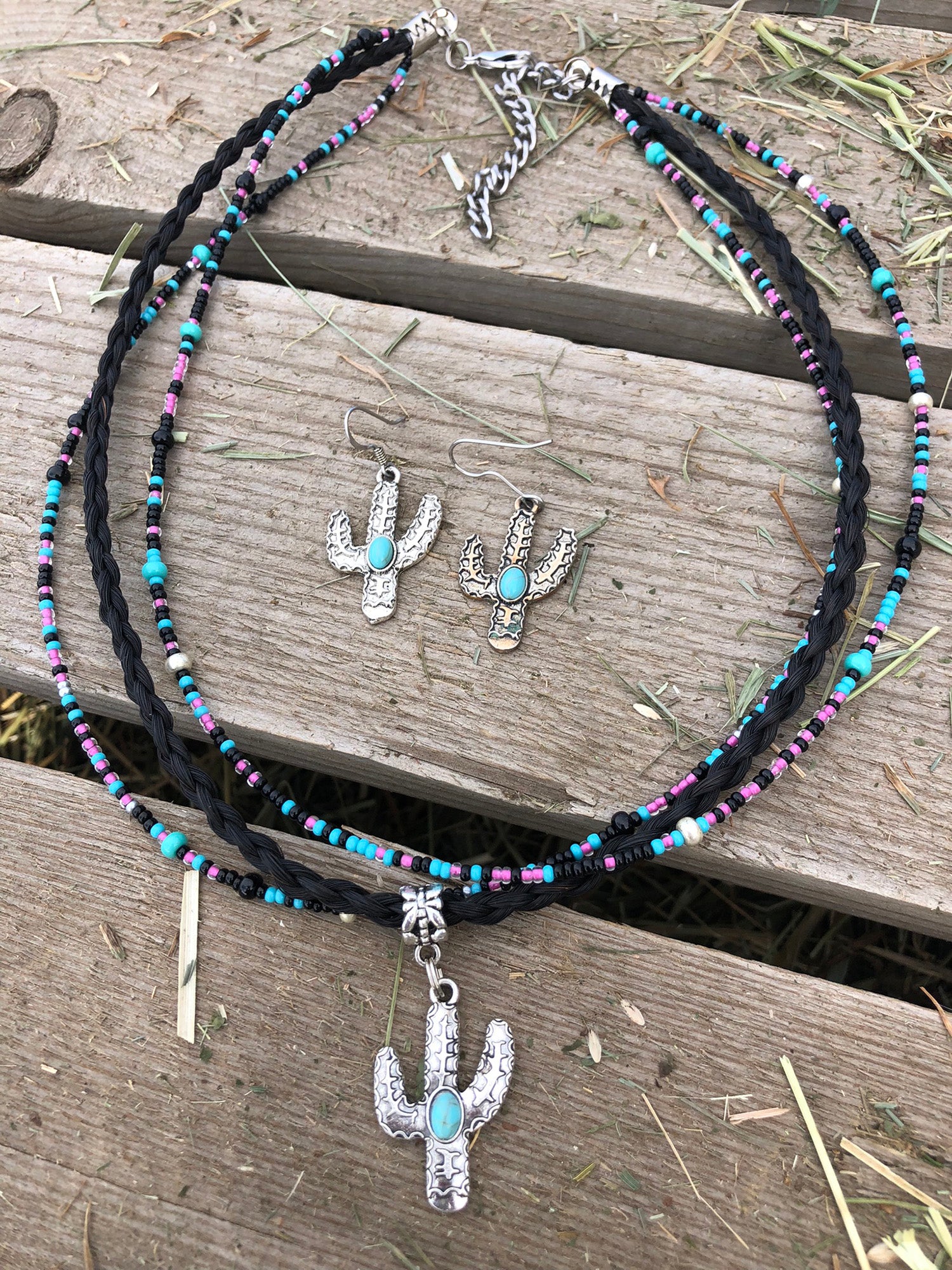 N6-MDC 103*Midnight Cactus Necklace