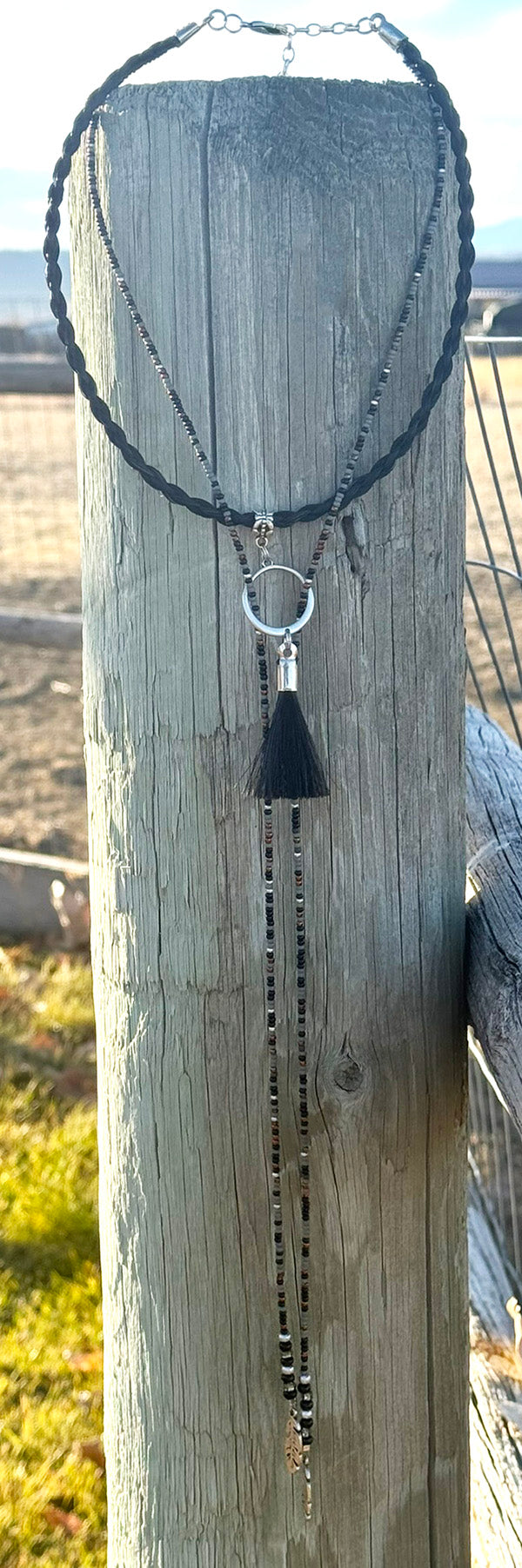 NL-M* Lariat Necklace Metallic