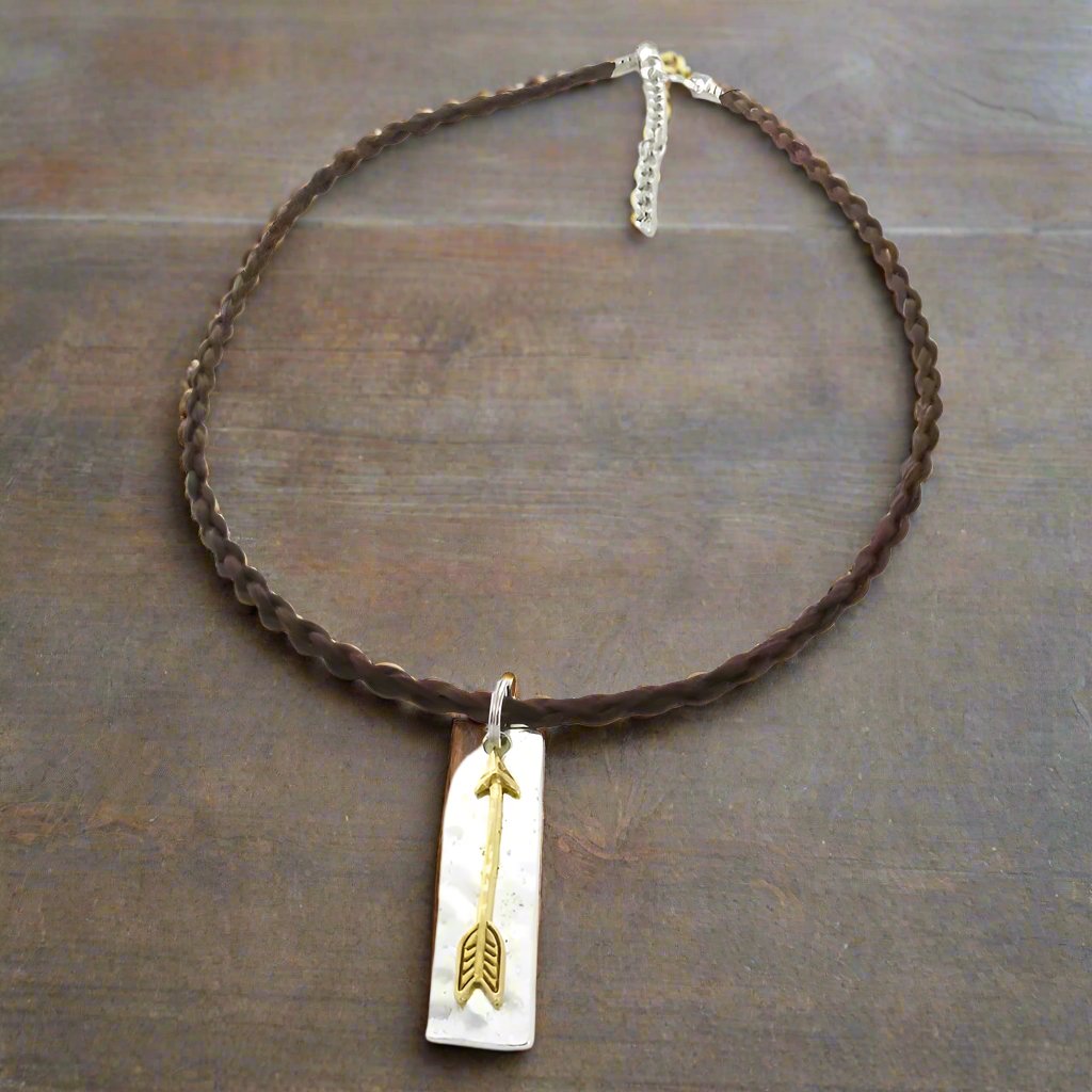 CT101 * Katniss Arrow Choker